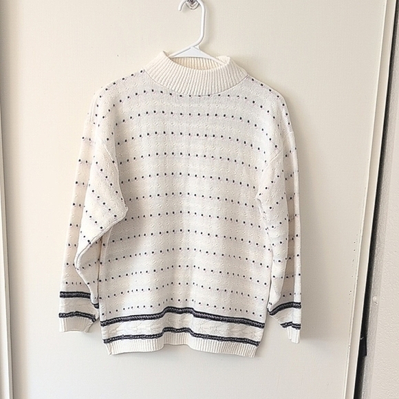 Vintage American Pride Womens Medium Mock Neck Sweater White Coquette Cottage - Picture 1 of 8